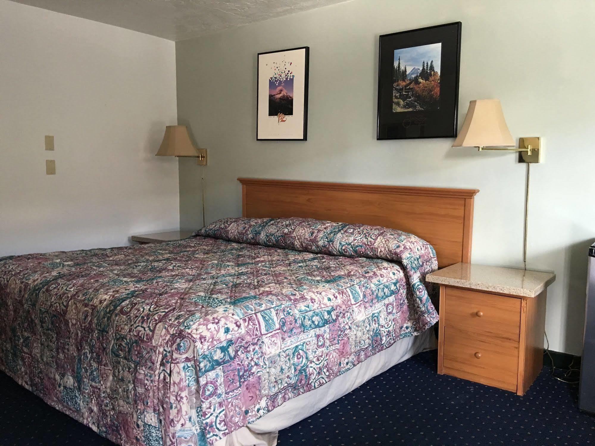 Beaverton Budget Inn エクステリア 写真
