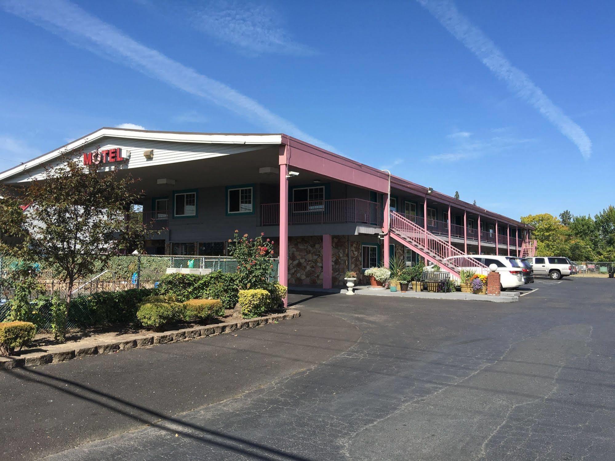 Beaverton Budget Inn エクステリア 写真